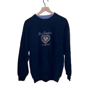VNTG Gildan embroidered great grandmas are special crewneck L